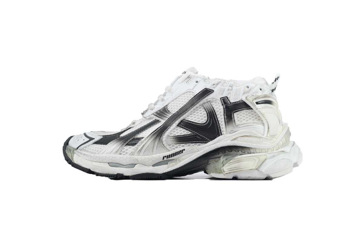 Balenciaga Runner Sneaker Gradient White Black 772774 WRUNG 9010